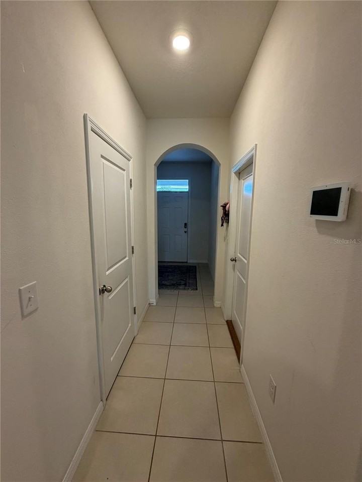 8620 Milestone Dr - Photo 5 of 32