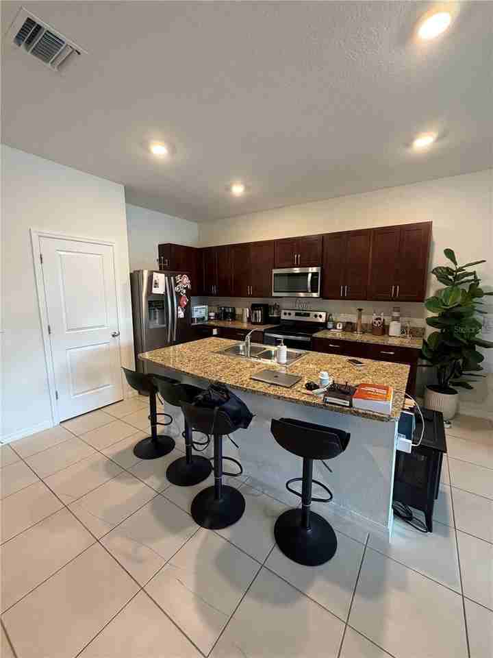 8620 Milestone Dr - Photo 6 of 32