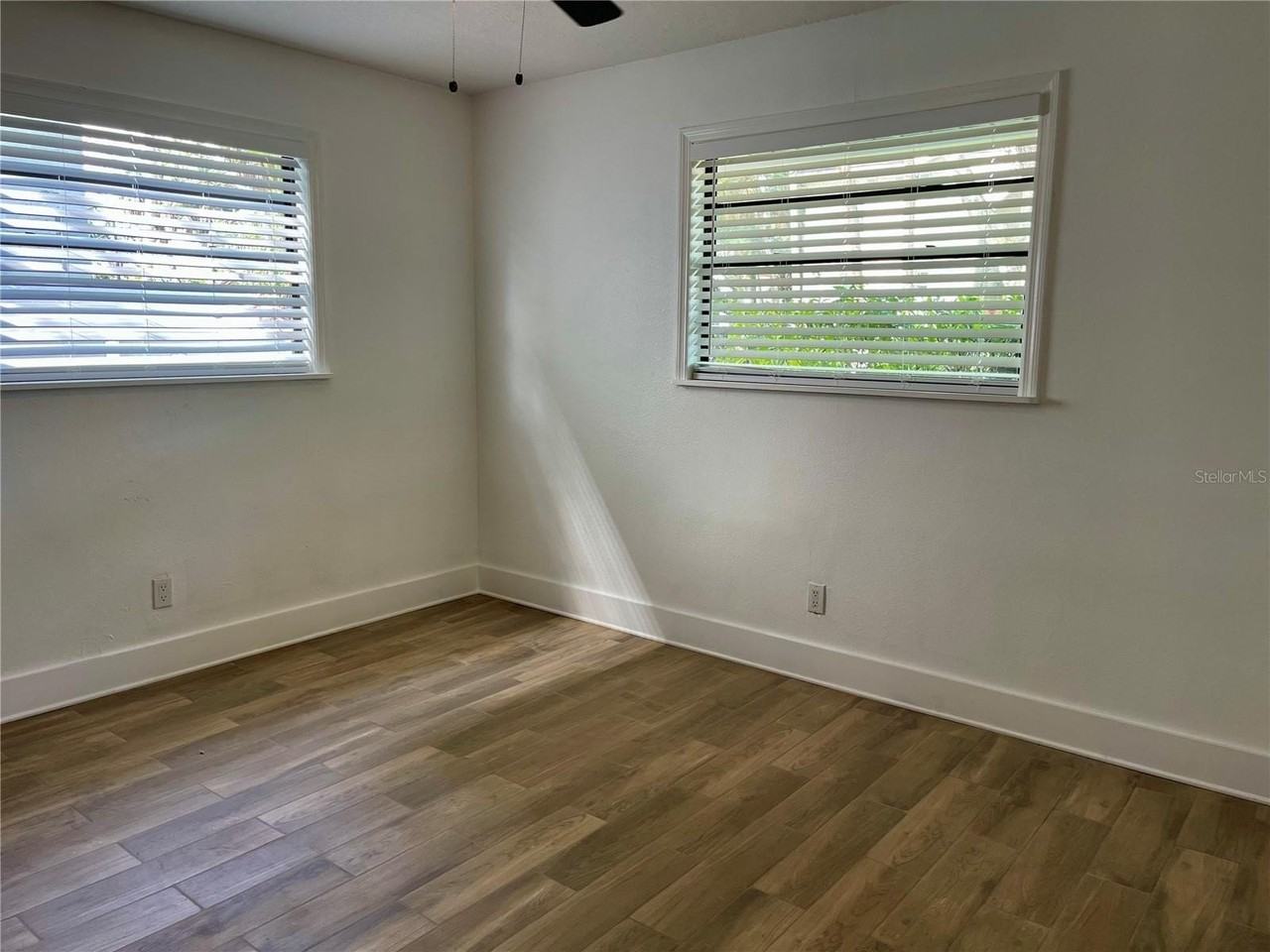 2118 S Venus St - Photo 7 of 17