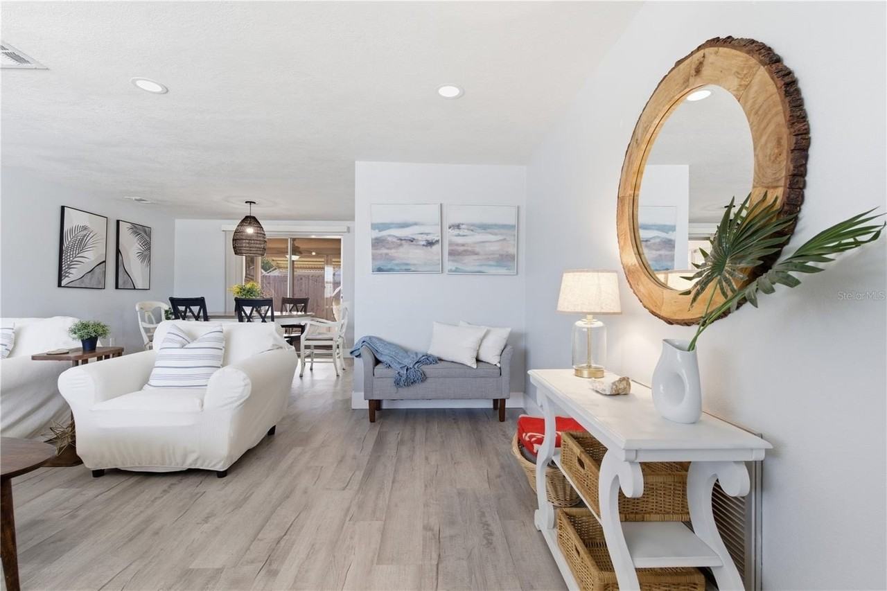 7608 Sue Ellen Dr - Photo 4 of 35