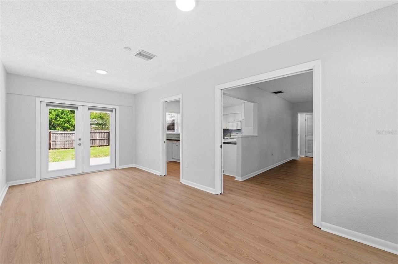 1600 Sherwood St - Photo 6 of 39