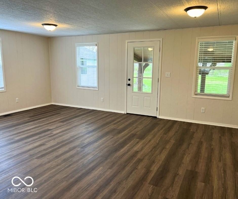 6640 N 225 W - Photo 3 of 34