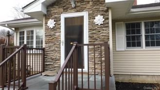 10 S Nauraushaun Rd - Photo 1 of 1