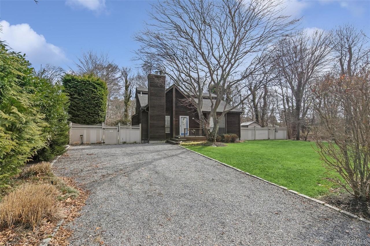 131 Lewis Rd - Photo 4 of 25