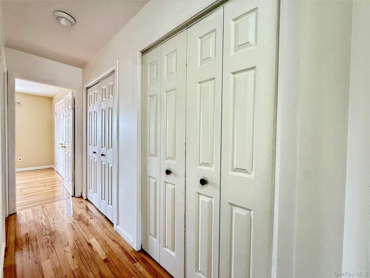 2014 College Point Blvd #2FL - Photo 7 of 11