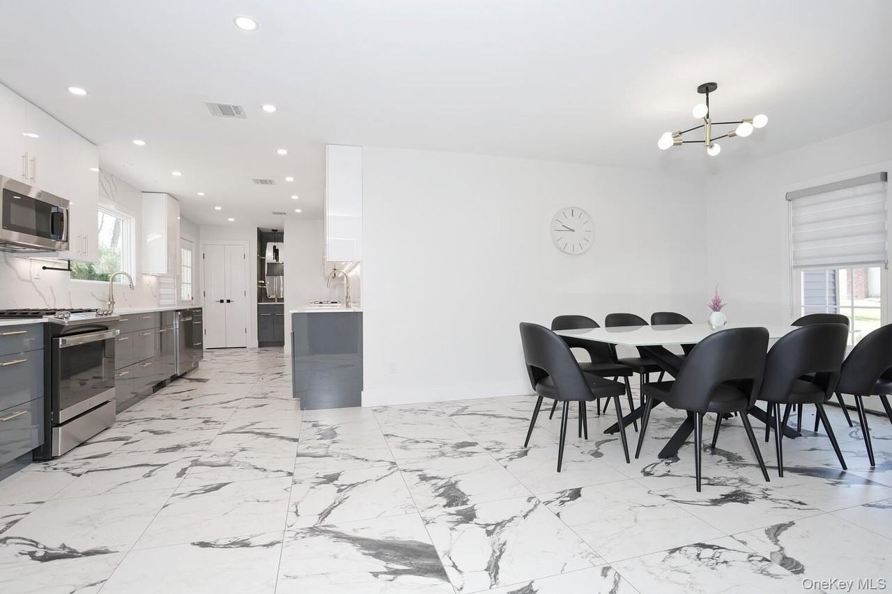 10 Millbury St - Photo 5 of 40