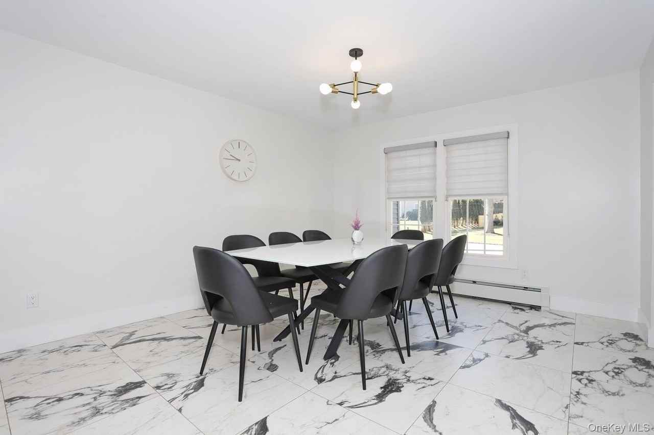 10 Millbury St - Photo 6 of 40