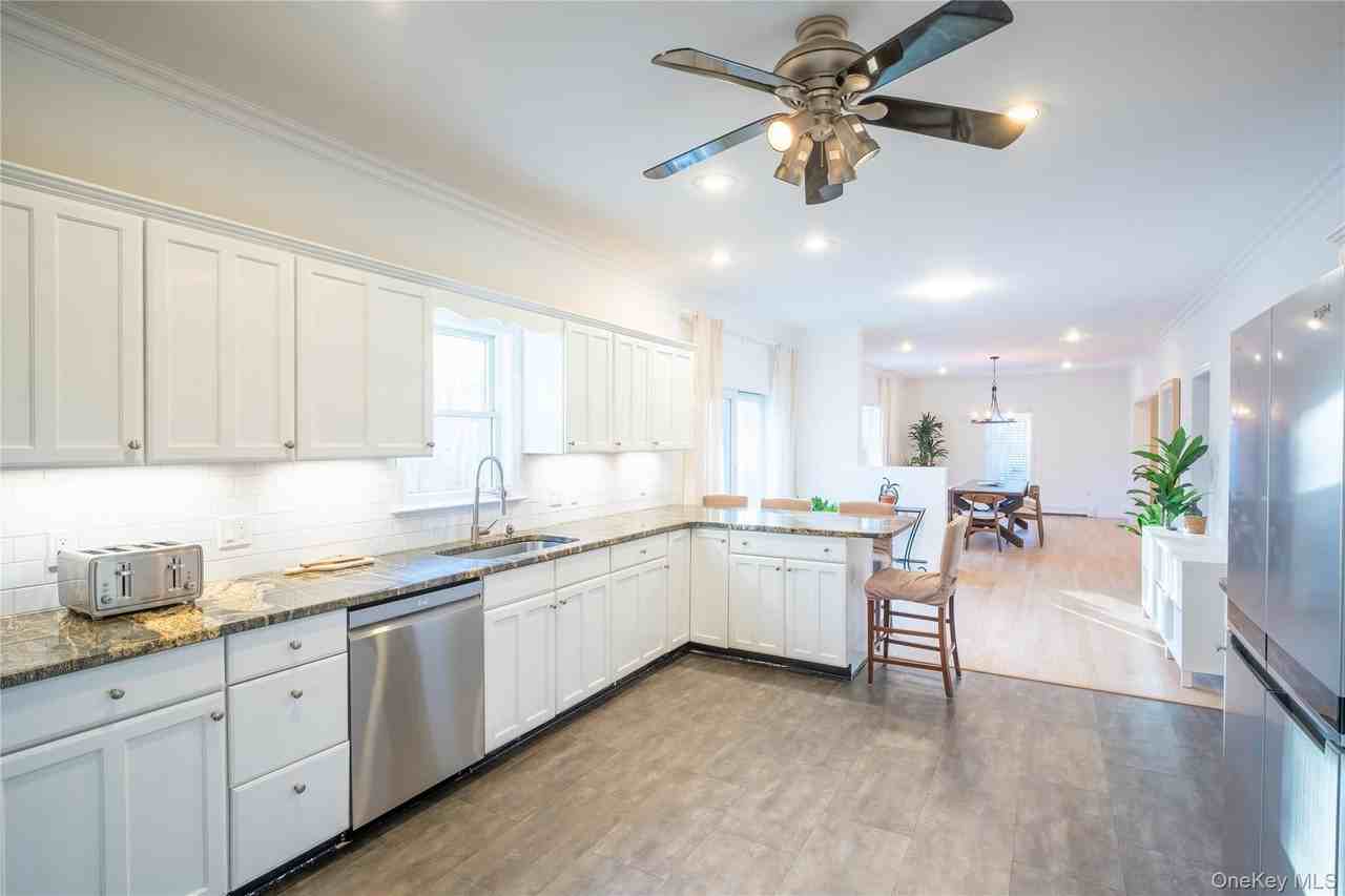 18 Mountain Laurel Ln - Photo 7 of 21