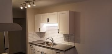 featured image of 195 Perkins Cres