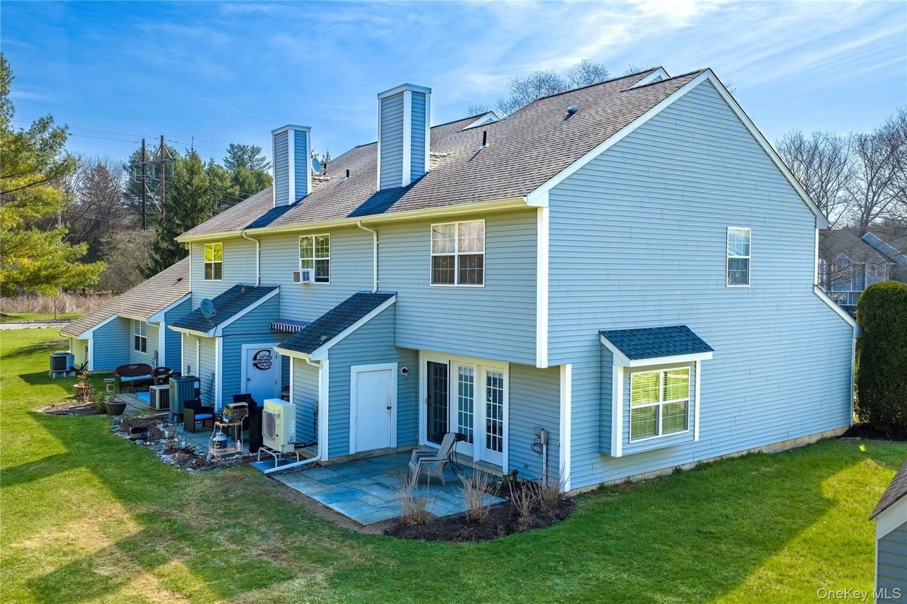 3 Evergreen Way - Photo 5 of 40