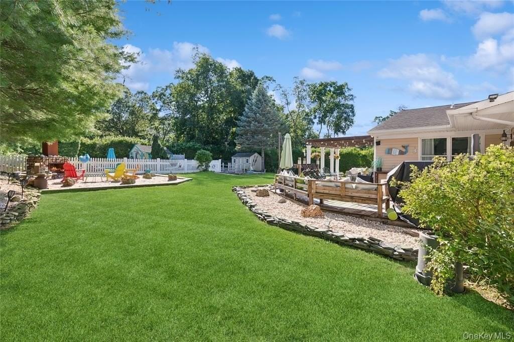 123 Broad Ave - Photo 3 of 19