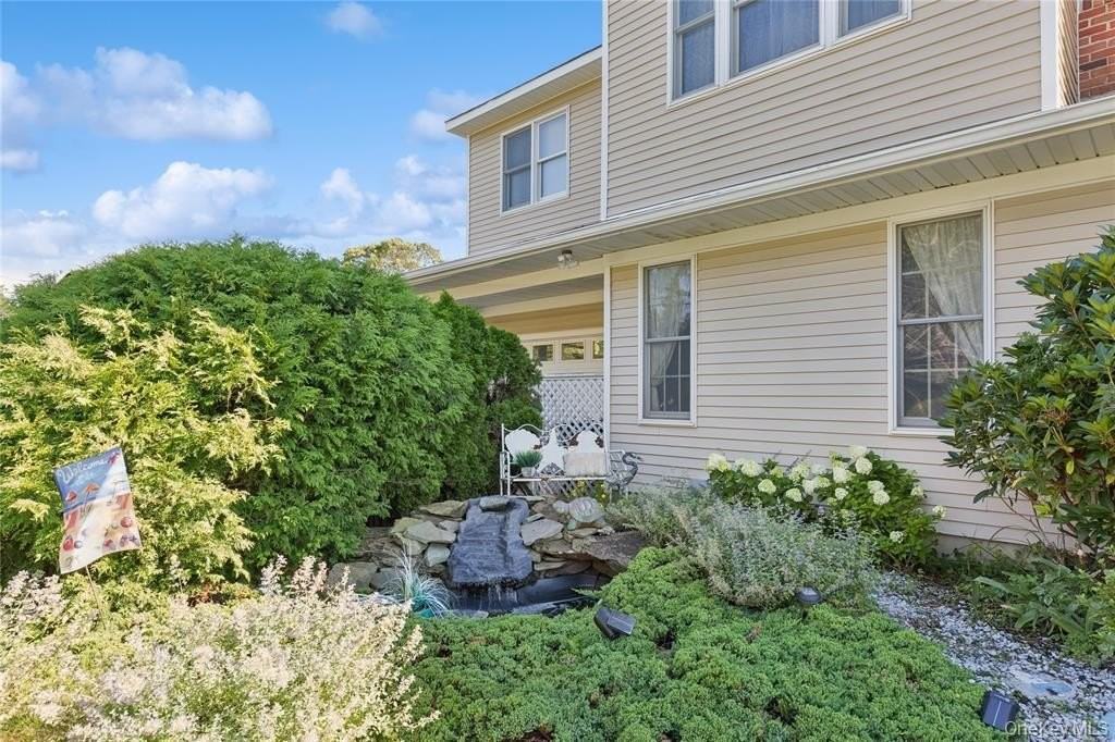 123 Broad Ave - Photo 5 of 19