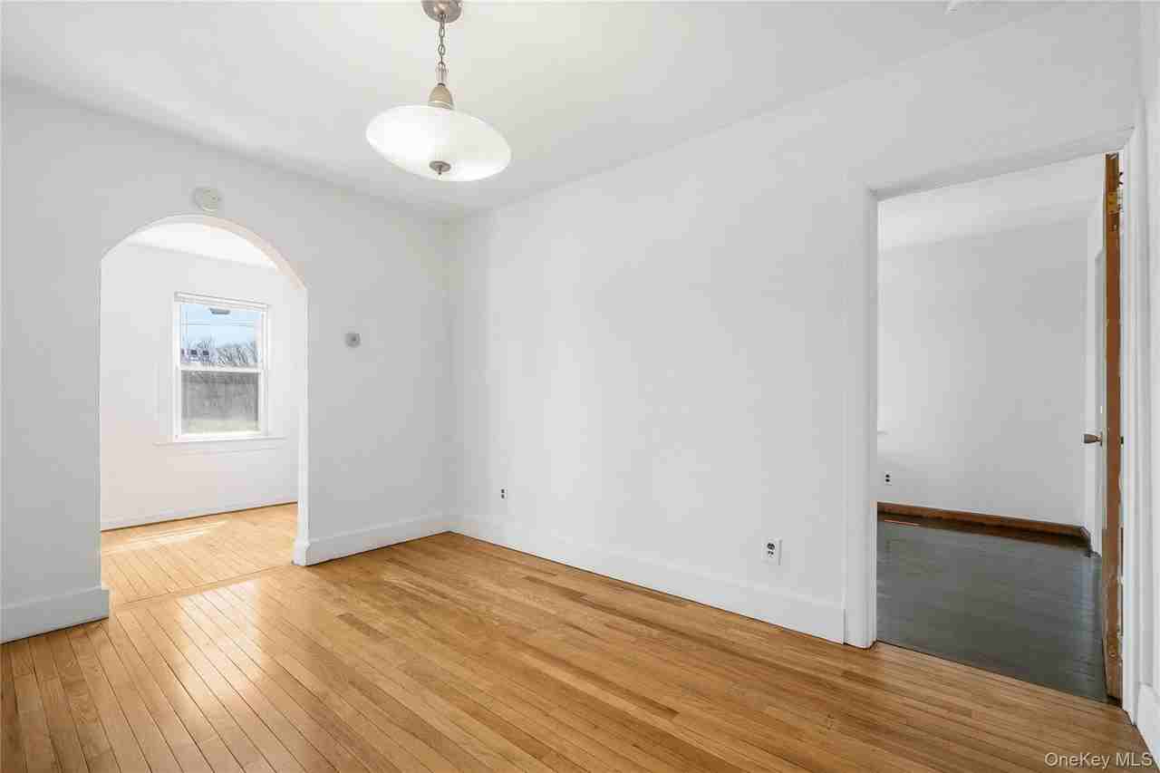 33 Hopper St #1stFL - Photo 7 of 16