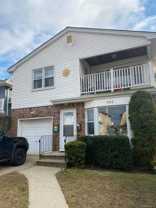 552 E Walnut St #LOWER - Photo 1 of 1