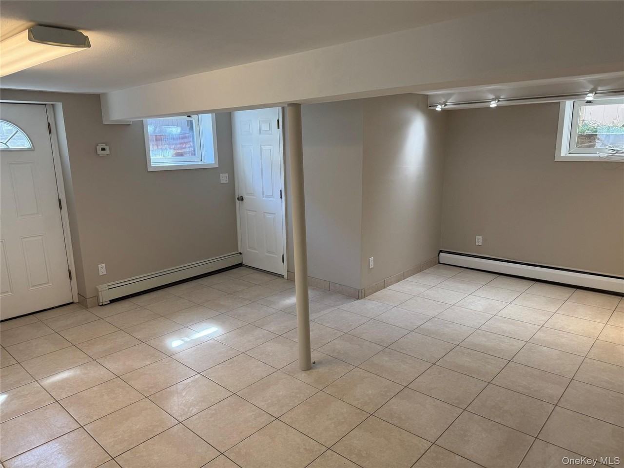 5625 136th St - Photo 3 of 7