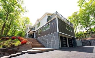 featured image of 156 Sugar Toms Ln