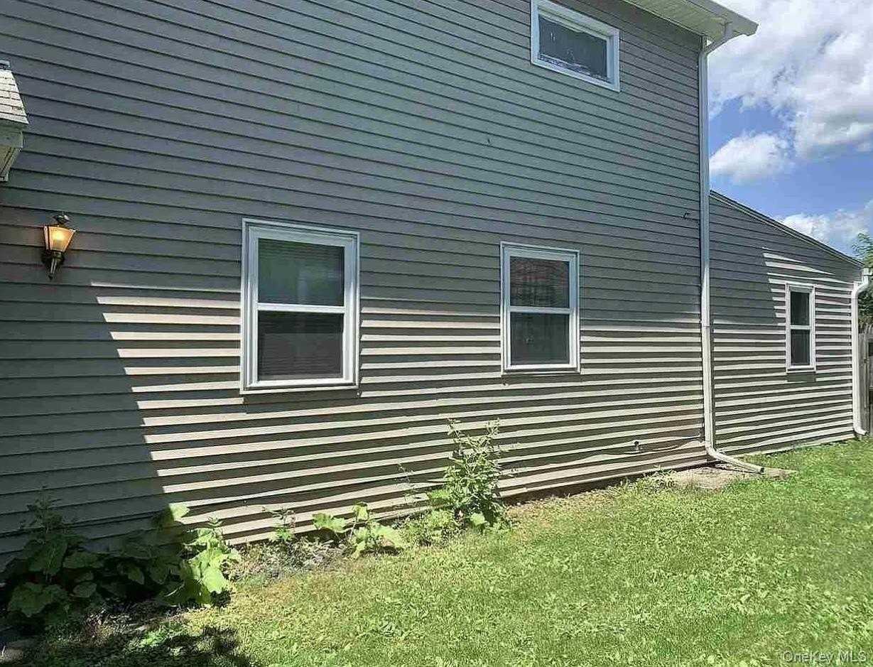 11 Cherry St #B - Photo 3 of 10