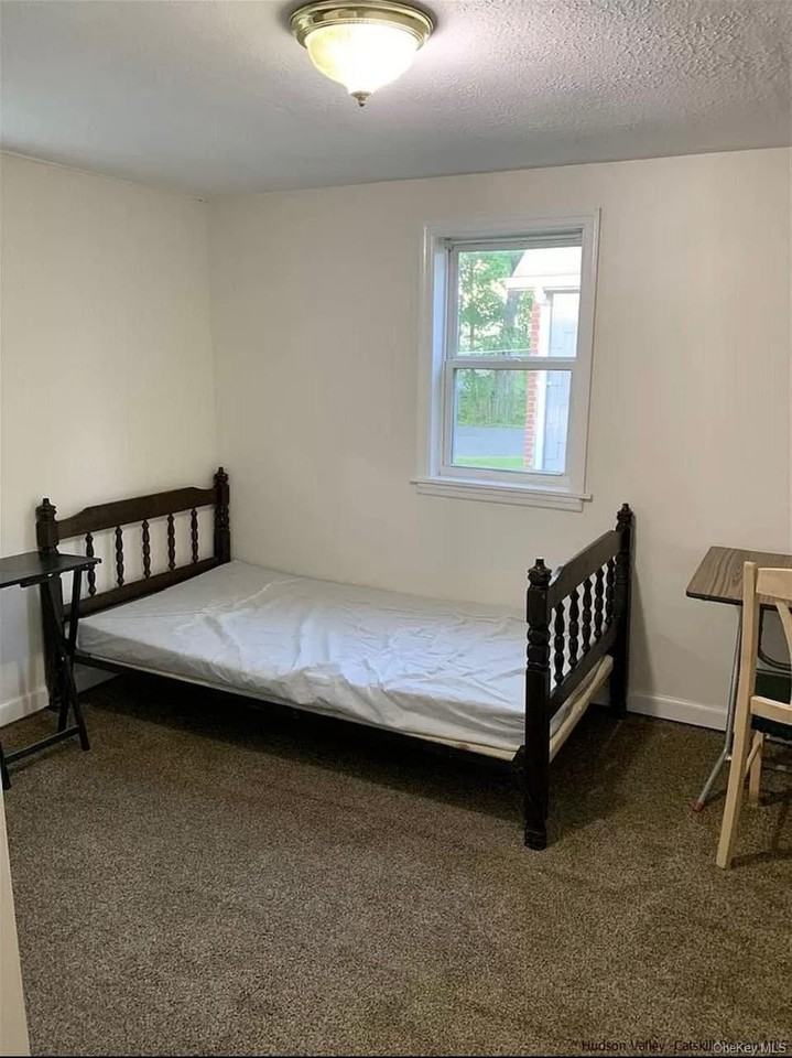 11 Cherry St #B - Photo 6 of 10