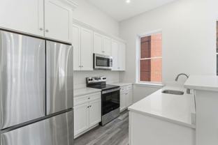 19 Essex St #401 - Photo 1 of 1