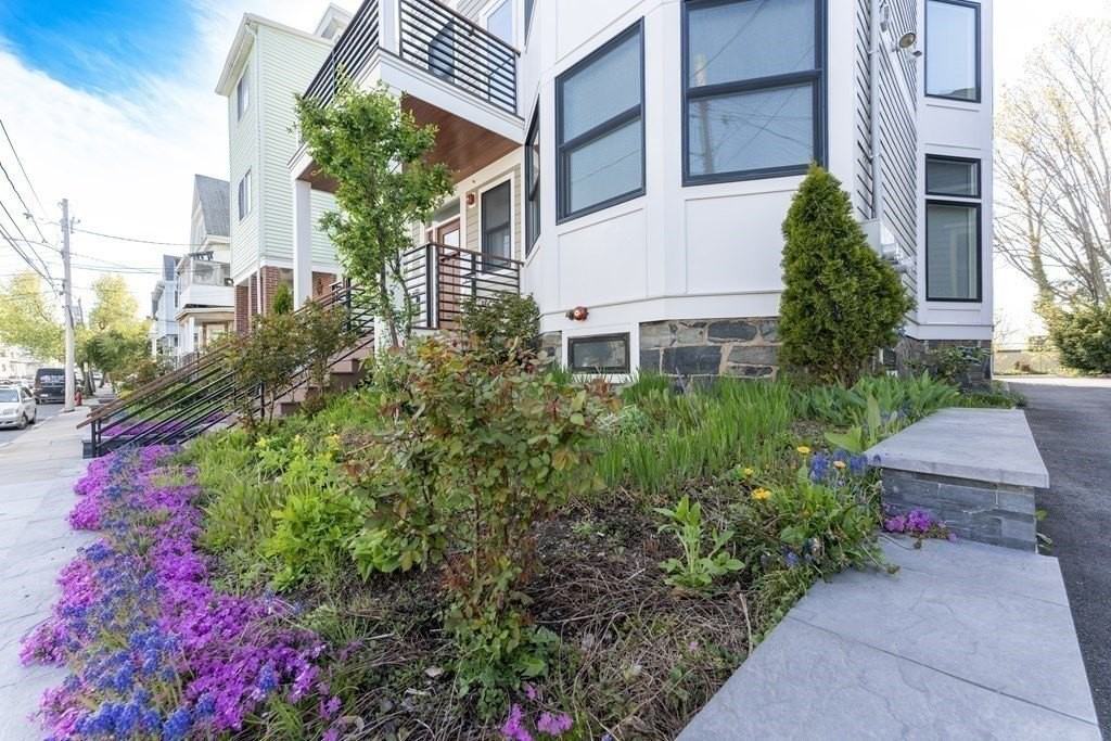 86 Fremont St #2 - Photo 3 of 29