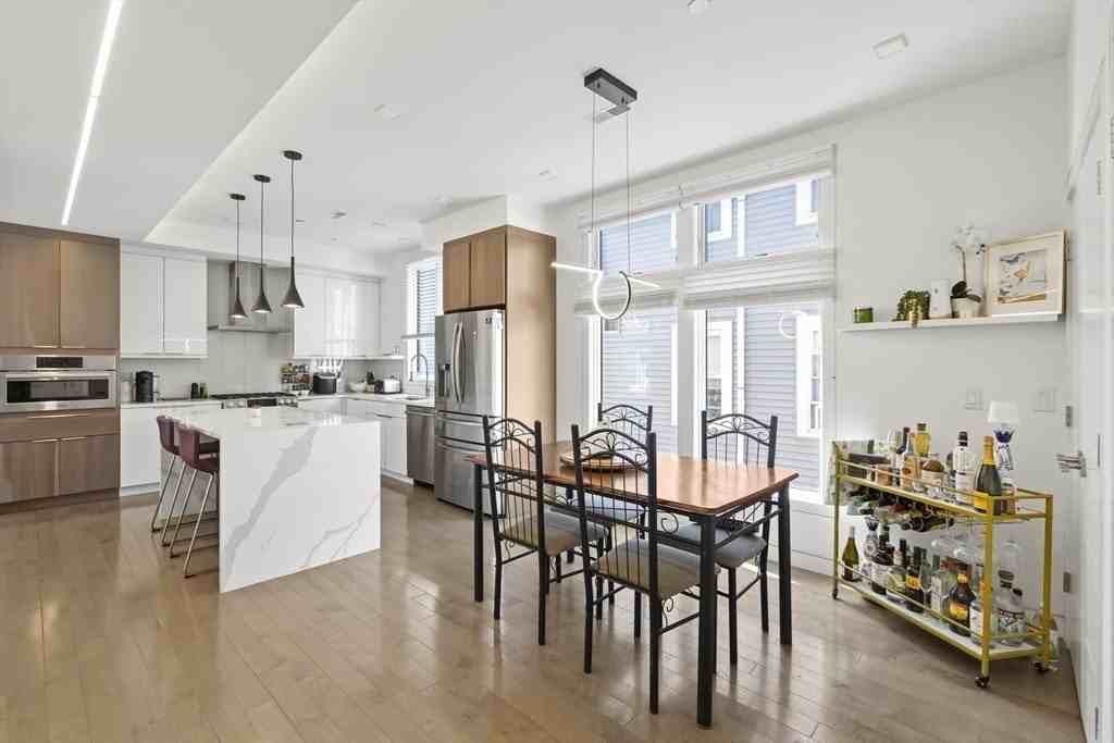 86 Fremont St #2 - Photo 5 of 29