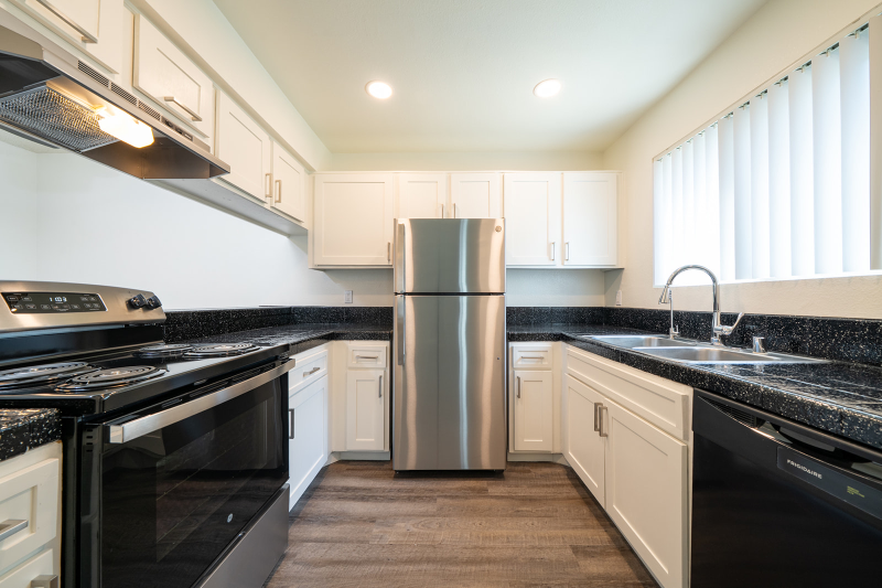 631 Blackshaw Ln - Photo 2 of 14