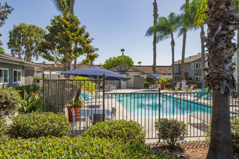 631 Blackshaw Ln - Photo 7 of 14