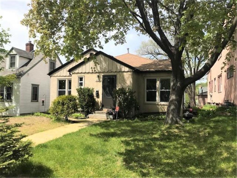 4234 Cedar Ave S - Photo 3 of 20