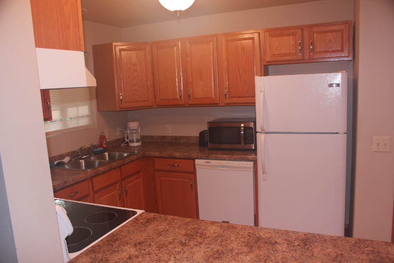 1491 Arctic Ct - Photo 3 of 24