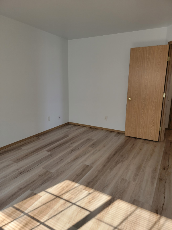 1755 D St #A - Photo 4 of 19