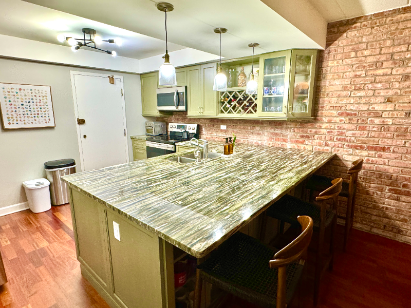 651 W Sheridan Rd #3C - Photo 3 of 16