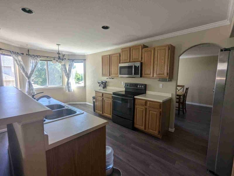 3792 S Gibralter St - Photo 5 of 13