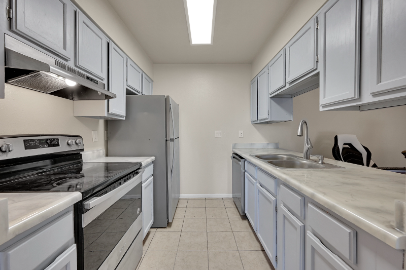 539 Wright St #201 - Photo 3 of 27