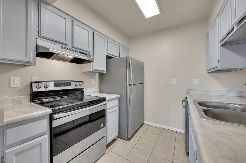 539 Wright St #201 - Photo 4 of 27