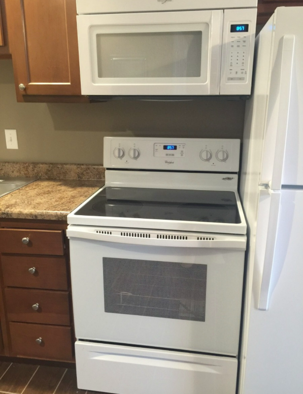 1604 Spring Valley Dr #9 - Photo 5 of 19