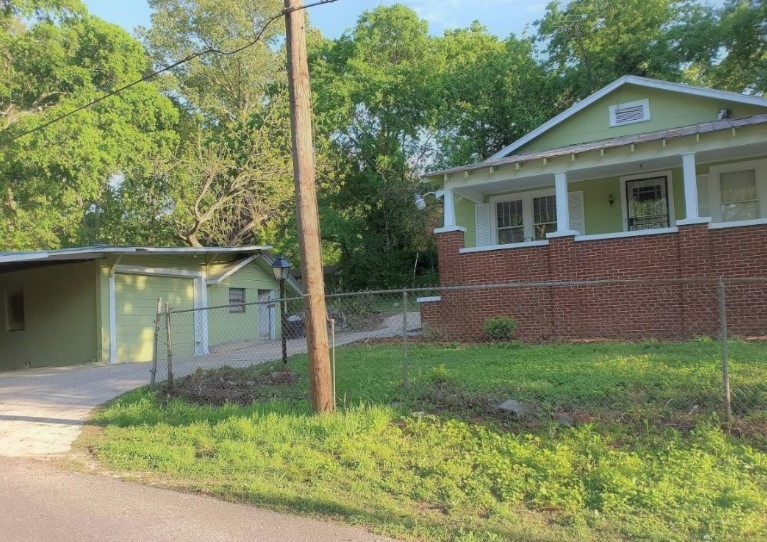 3515 Carver Ave Sw - Photo 3 of 29