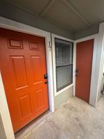 featured image of 518 E 7th St #17