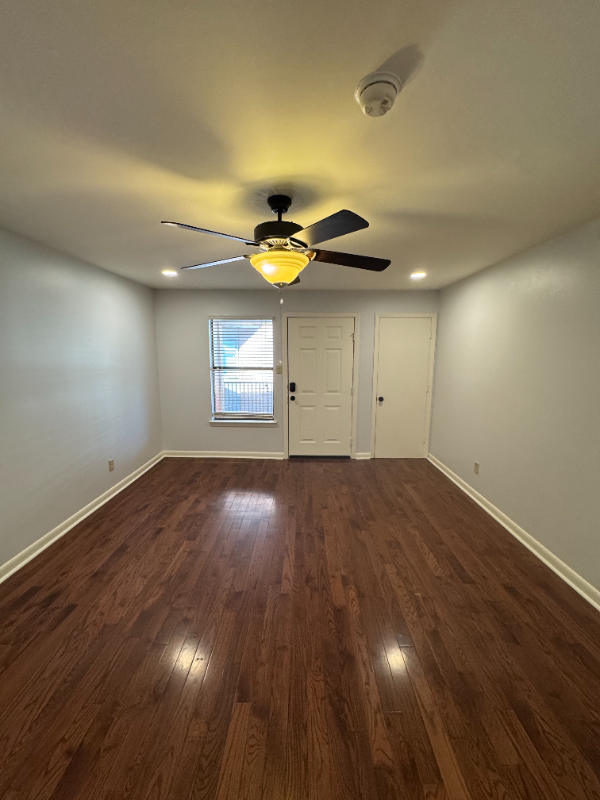 518 E 7th St #17 - Photo 5 of 12