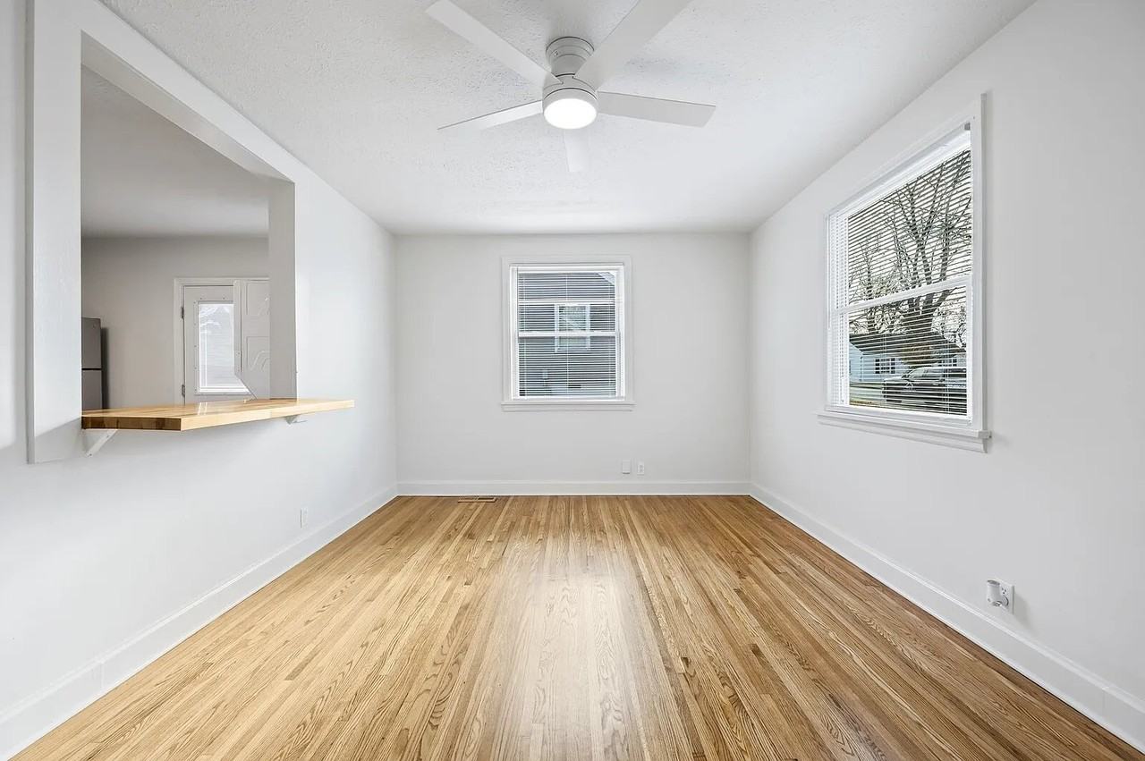 1215 Emmett Ave - Photo 7 of 20