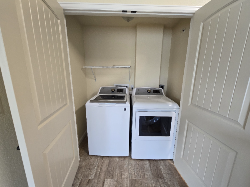 430 W Pikes Peak Ave - Photo 7 of 17