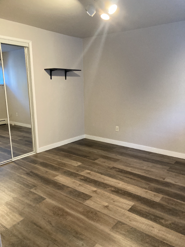 4742 22nd Ave Ne #4742 - Photo 3 of 13
