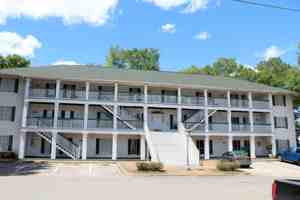 featured image of 622 4th St Ne