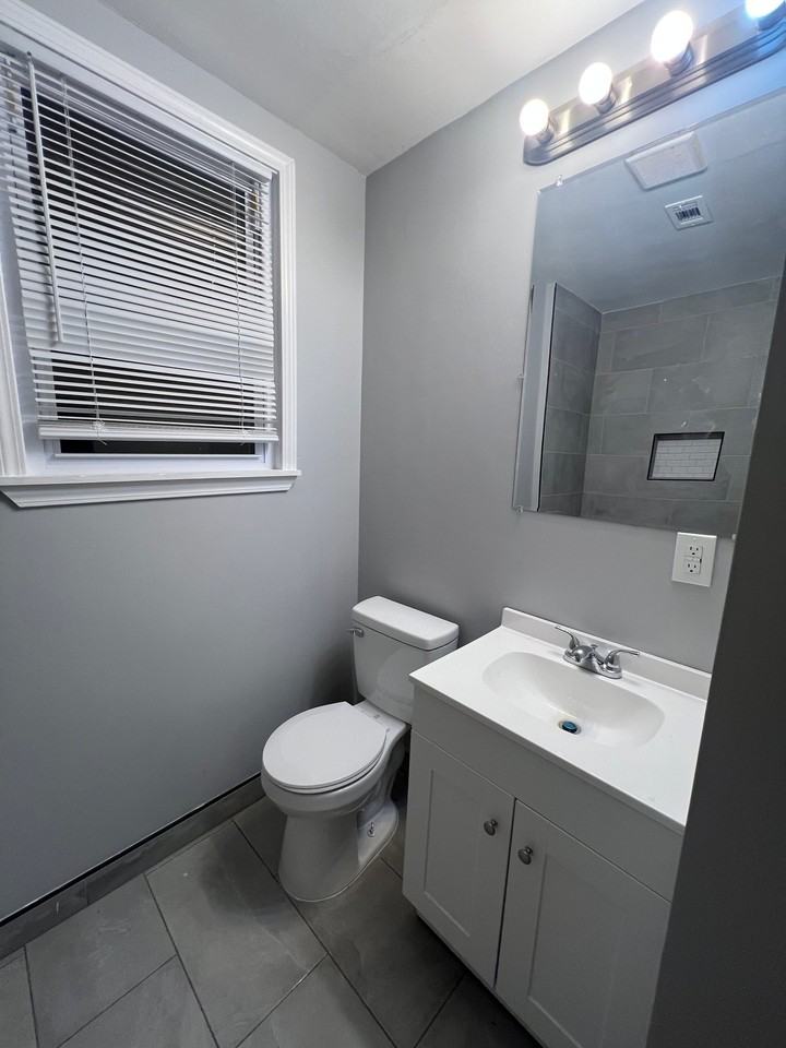 3533 Gaylord Pl - Photo 4 of 10