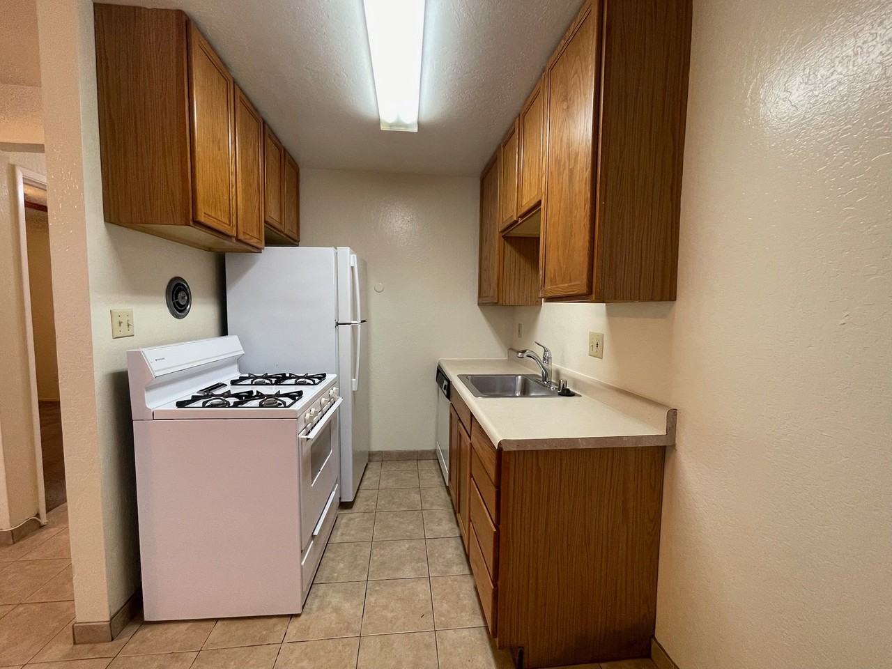 630 Lincoln Rd E #632 - Photo 4 of 13