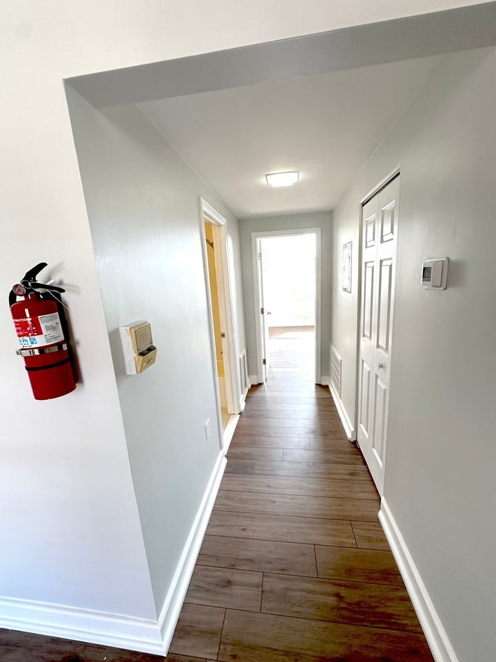 234 Locust St #1 - Photo 6 of 12