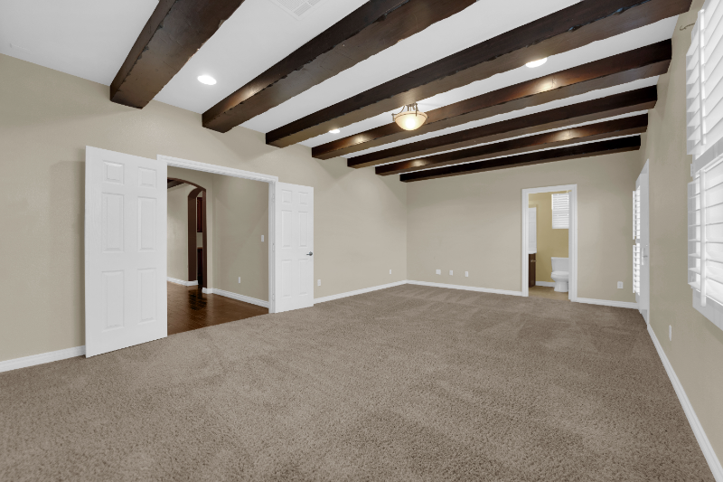 10057 Portula Valley St - Photo 4 of 20