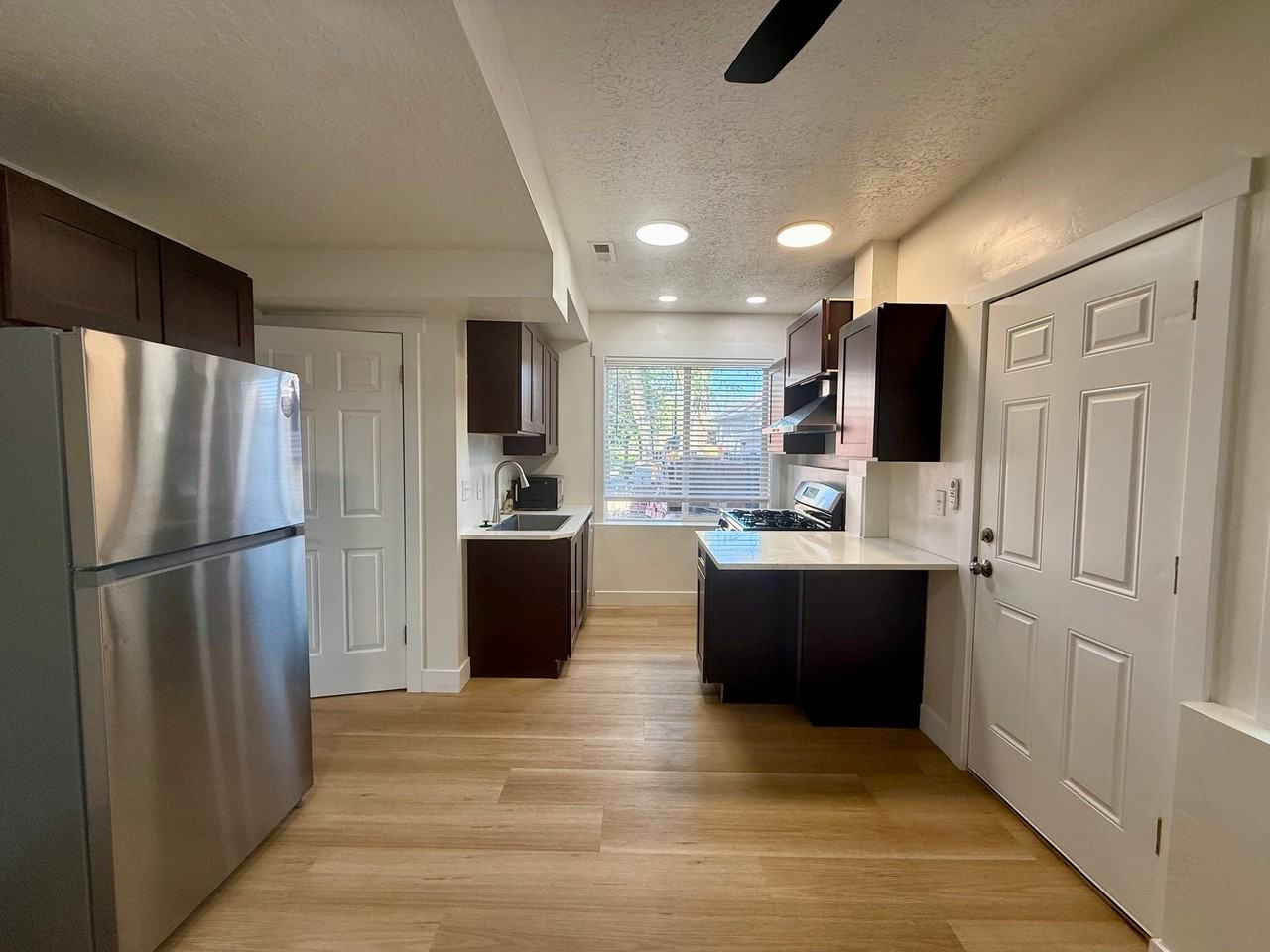 2493 S St #C1 - Photo 4 of 12