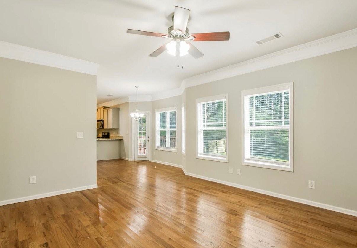 2517 Brentford Pl - Photo 4 of 13