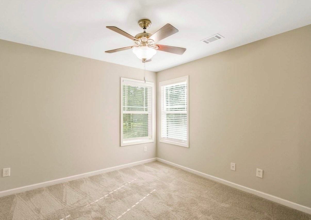 2517 Brentford Pl - Photo 7 of 13