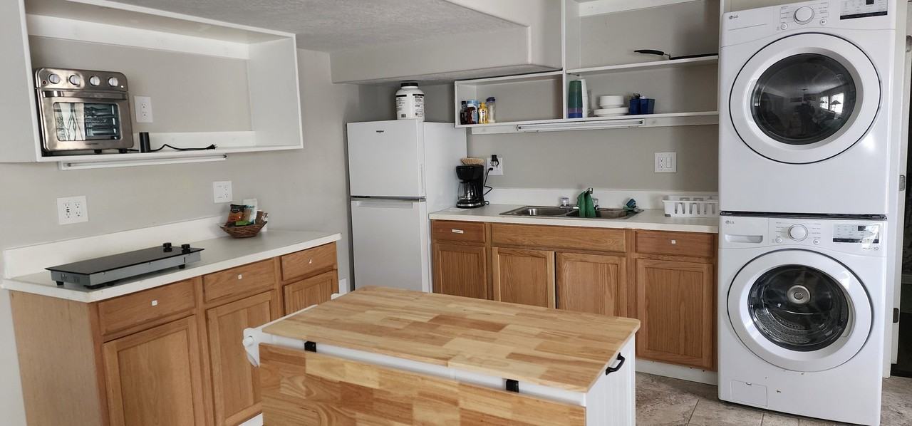 33 Wsouth - Photo 3 of 27